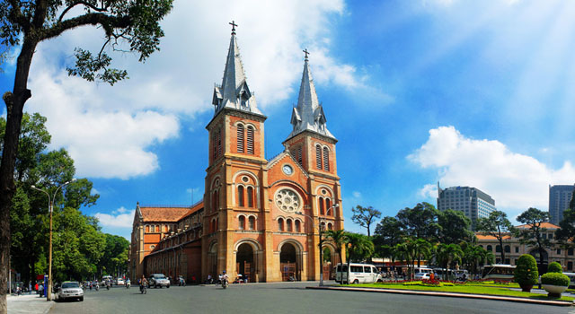  Cathédrale Notre-Dame de Saigon